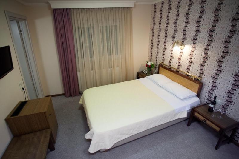 Olympos Hotel Komotini Room photo
