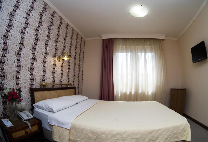 Olympos Hotel Komotini Room photo